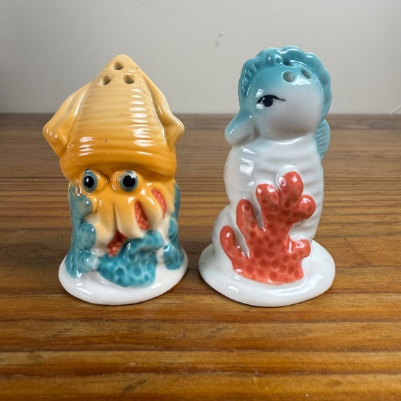 Vintage Seahorse & Squid Salt and Pepper Shaker Set | Nautical Ceramic - Picture 2 of 8